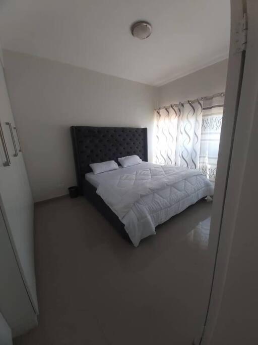 Spacious Zamtel Flat 卢萨卡 外观 照片