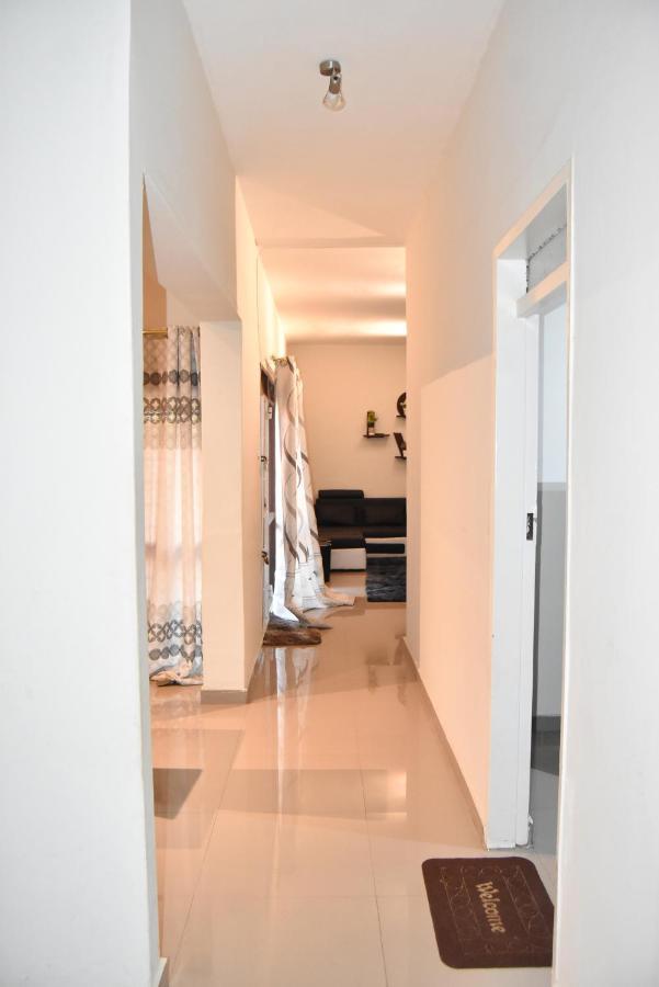 Spacious Zamtel Flat 卢萨卡 外观 照片