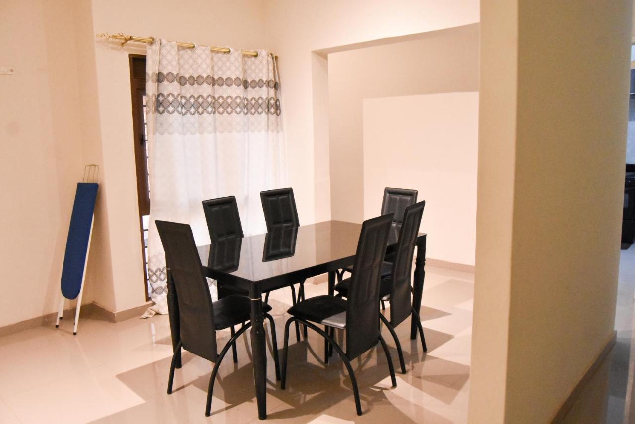 Spacious Zamtel Flat 卢萨卡 外观 照片