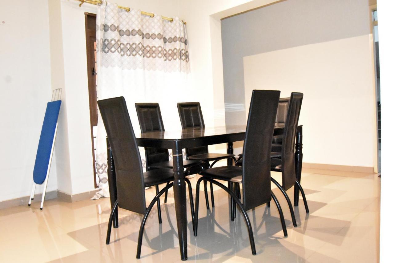 Spacious Zamtel Flat 卢萨卡 外观 照片